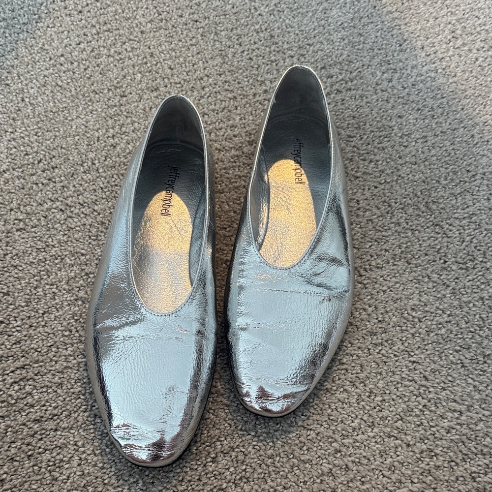 Jeffrey Campbell Silver Metallic Flats - Picture 2 of 6